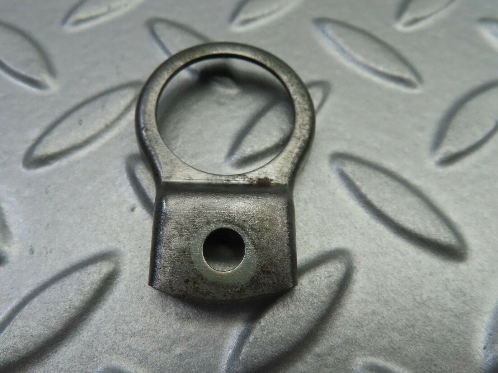 7095 Mercedes-Benz C107 350SLC Coupe Fuel Injector Bracket