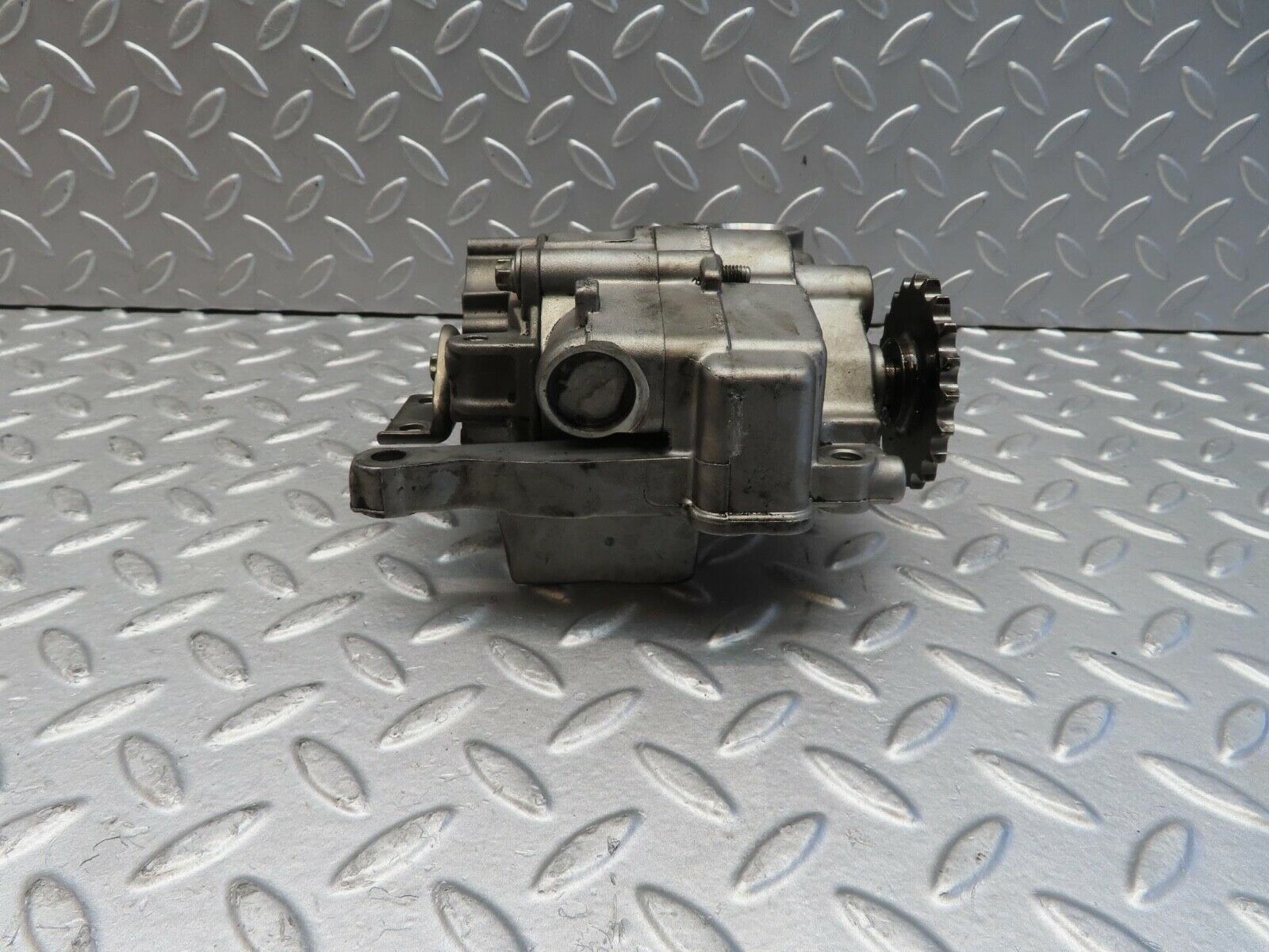 11299 Mercedes-Benz W221 S320 Oil Pump 6421810901