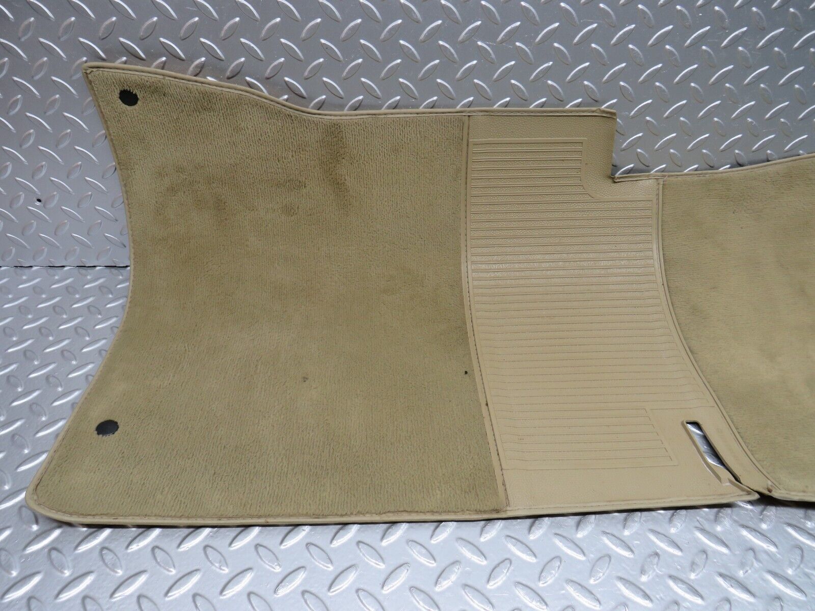 29233 Mercedes-Benz W124 230E Front Right Floor Carpet 1246840130