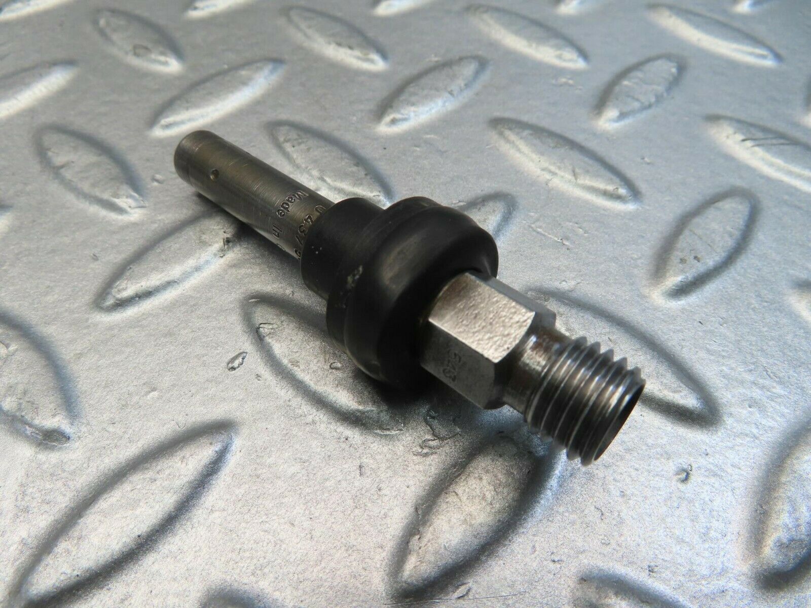 11477 Mercedes-Benz C123 230CE Coupe Fuel Injector Bosch 0437502010