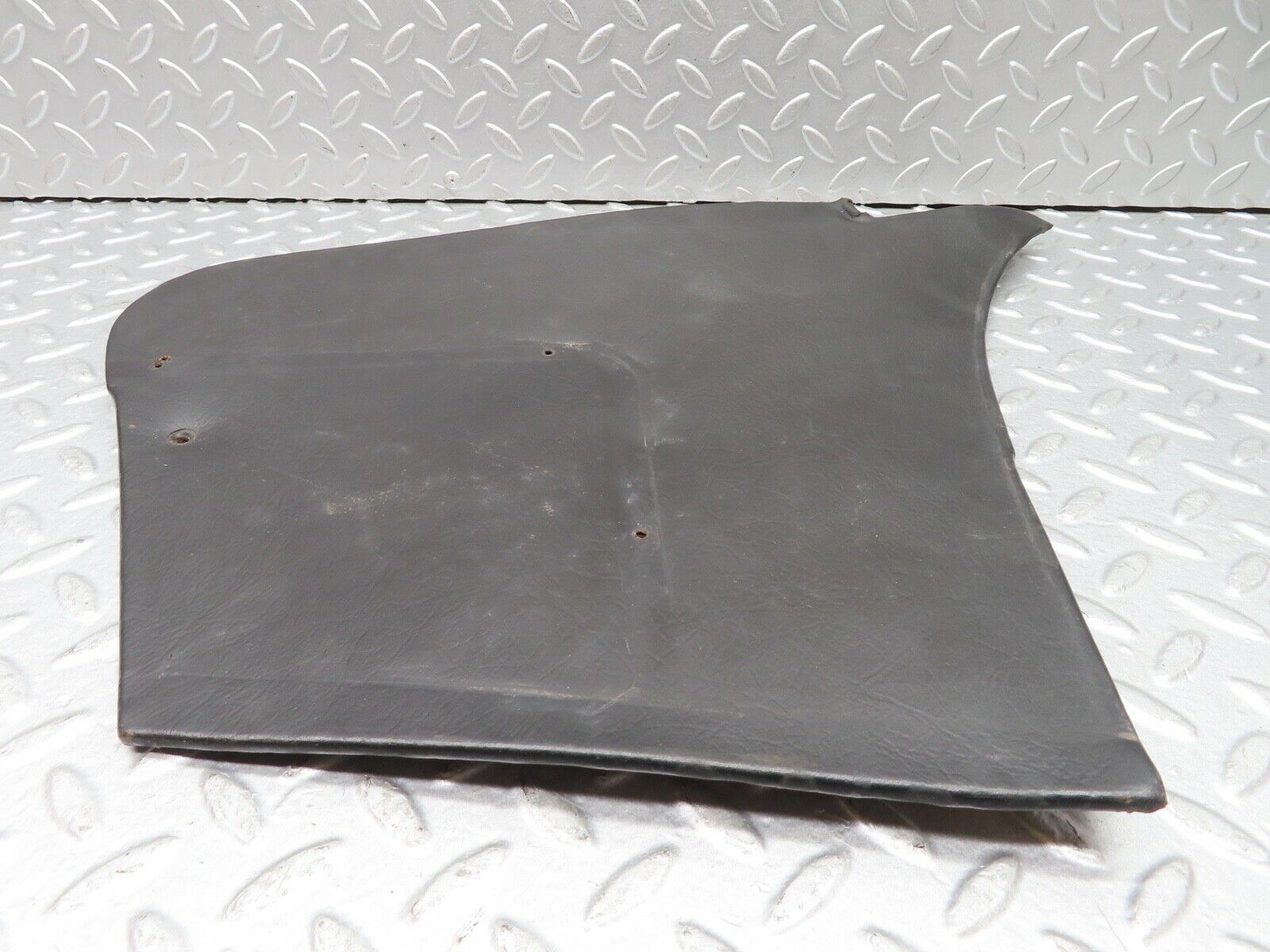 18458 Mercedes-Benz W111 220SE Coupe Front Right Kick Panel Black