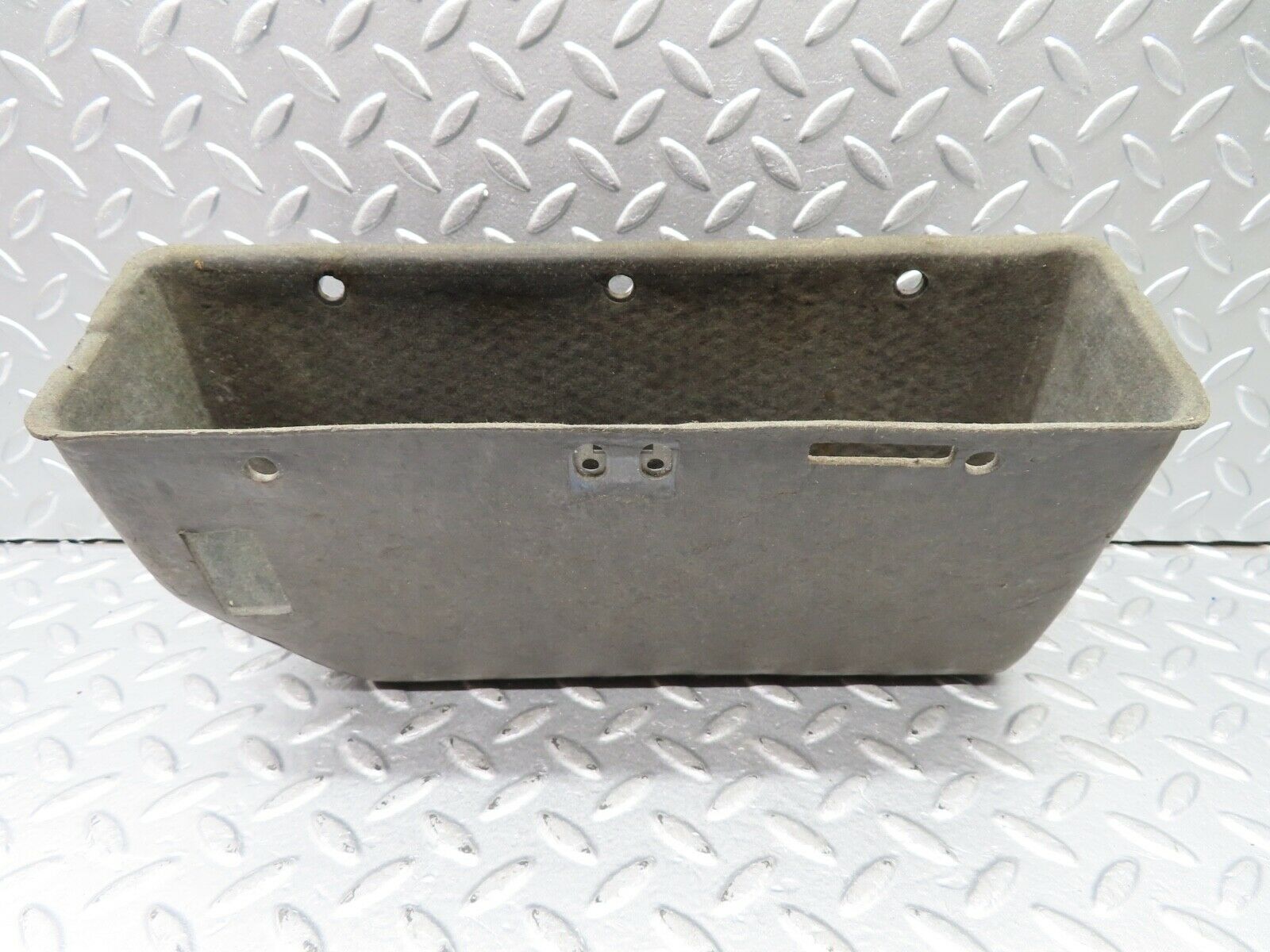 20270 Mercedes-Benz W114 280CE Coupe Glove Box