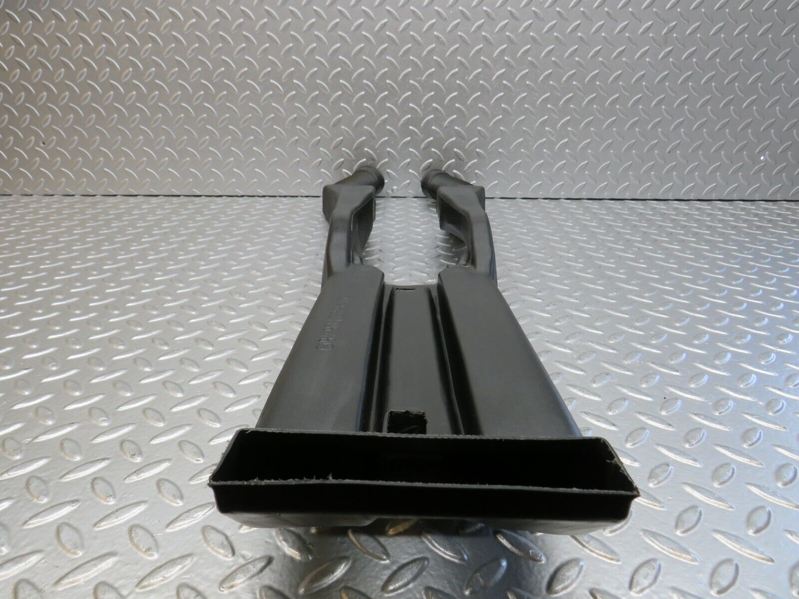 34341 Mercedes-Benz C126 380SEC Coupe Air Duct Heating Pipe 1268310646