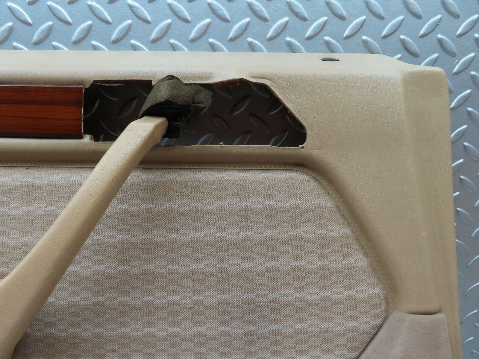 5264 Mercedes-Benz W124 230E Rear Left Door Card Beige 1247370970