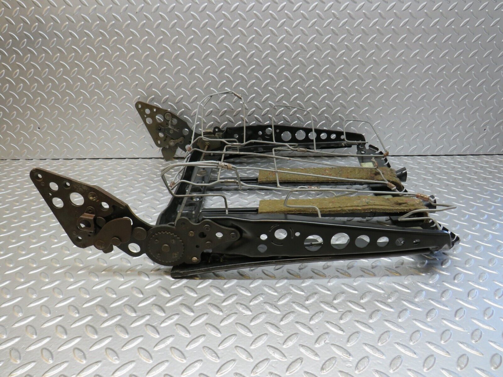 33892 Mercedes-Benz C123 230CE Coupe Front Right Driver Seat Backrest