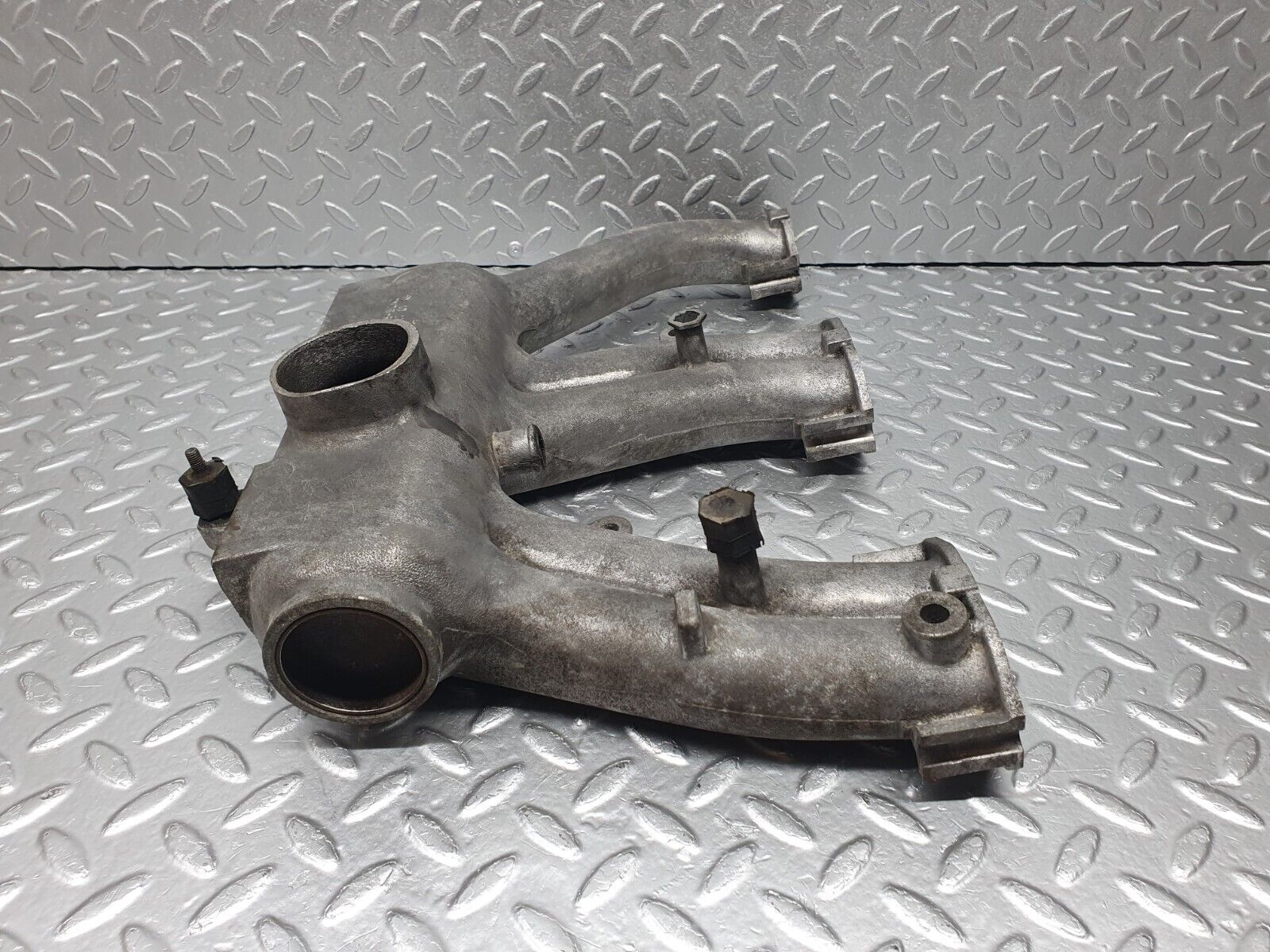 40733 Mercedes-Benz W123 300D Intake Manifold 6171410701