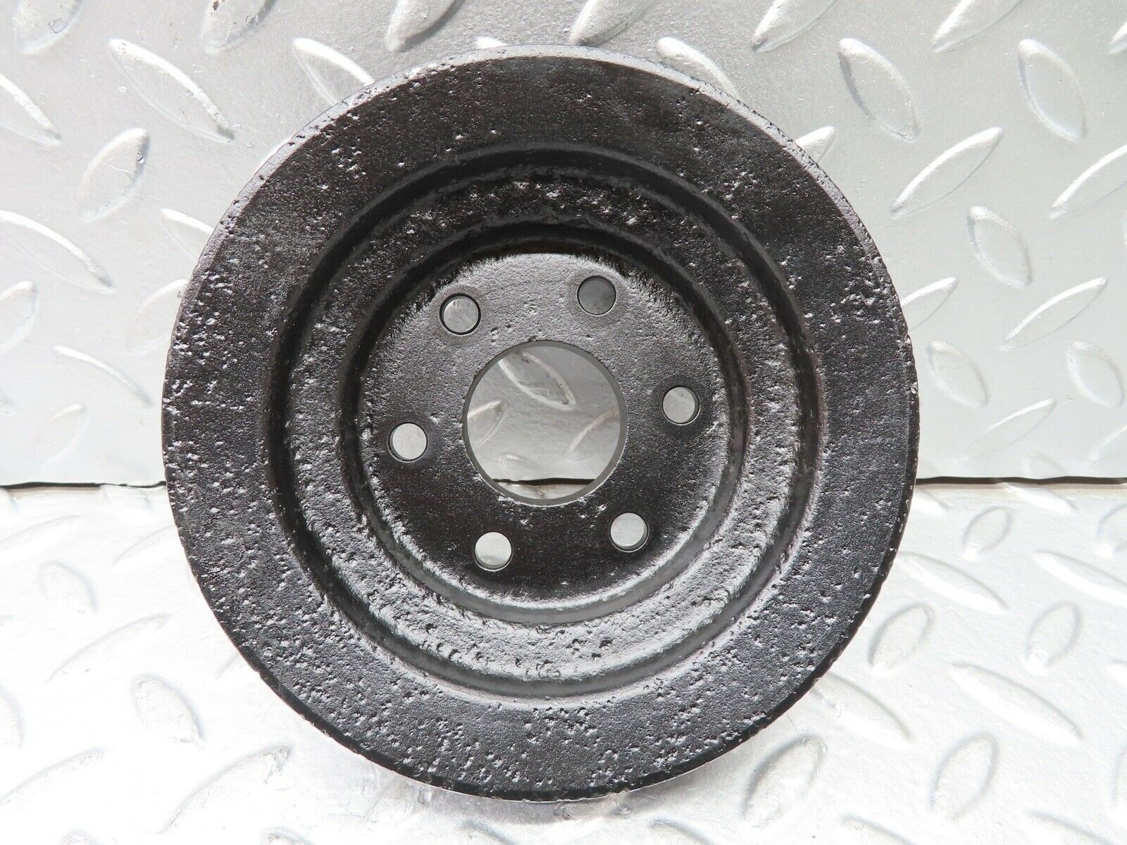 20886 Mercedes-Benz W114 250CE Coupe Crankshaft Pulley