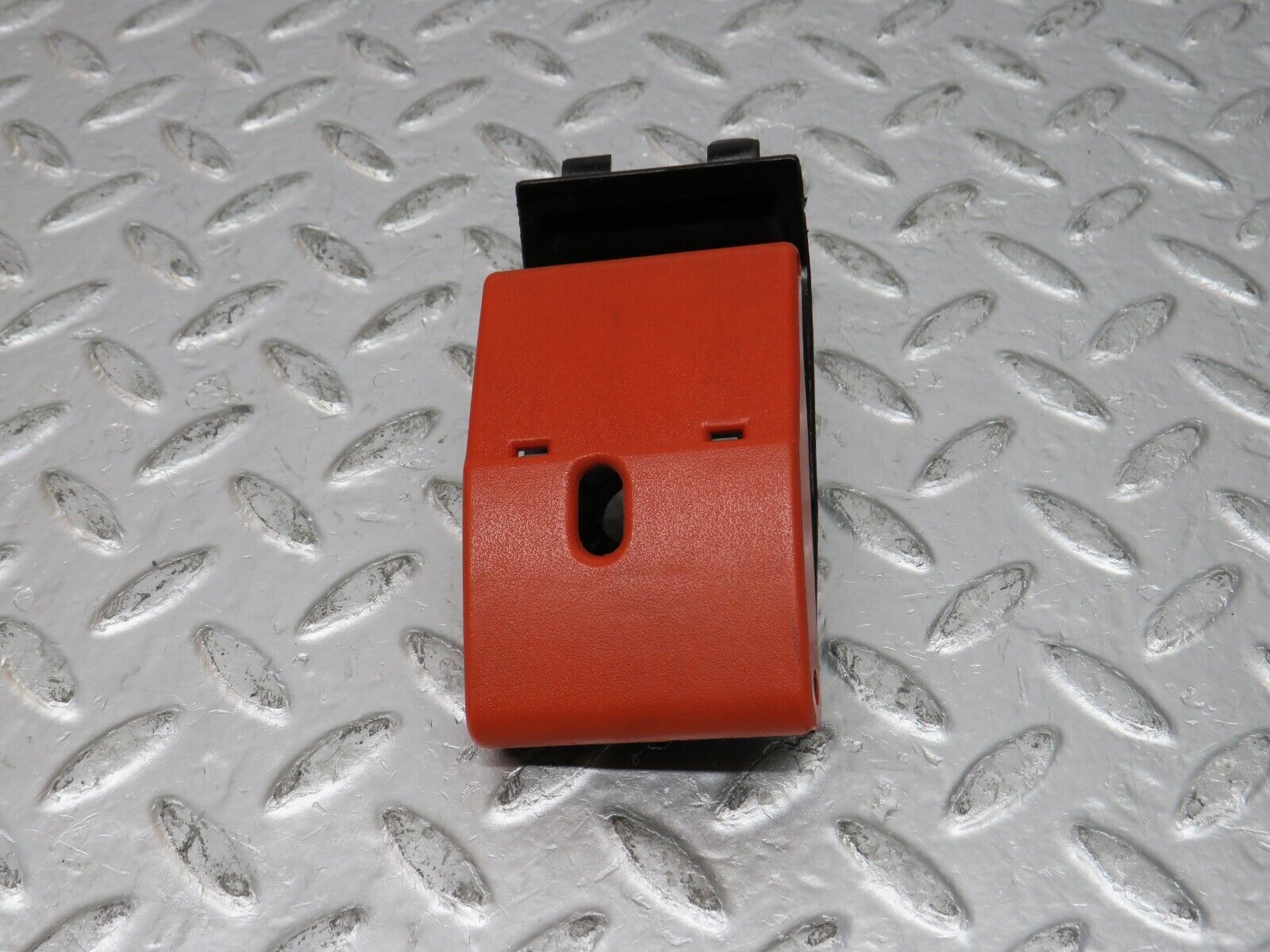 32385 Mercedes-Benz S124 300TE Wagon Hood Opener Bonnet Opener Release