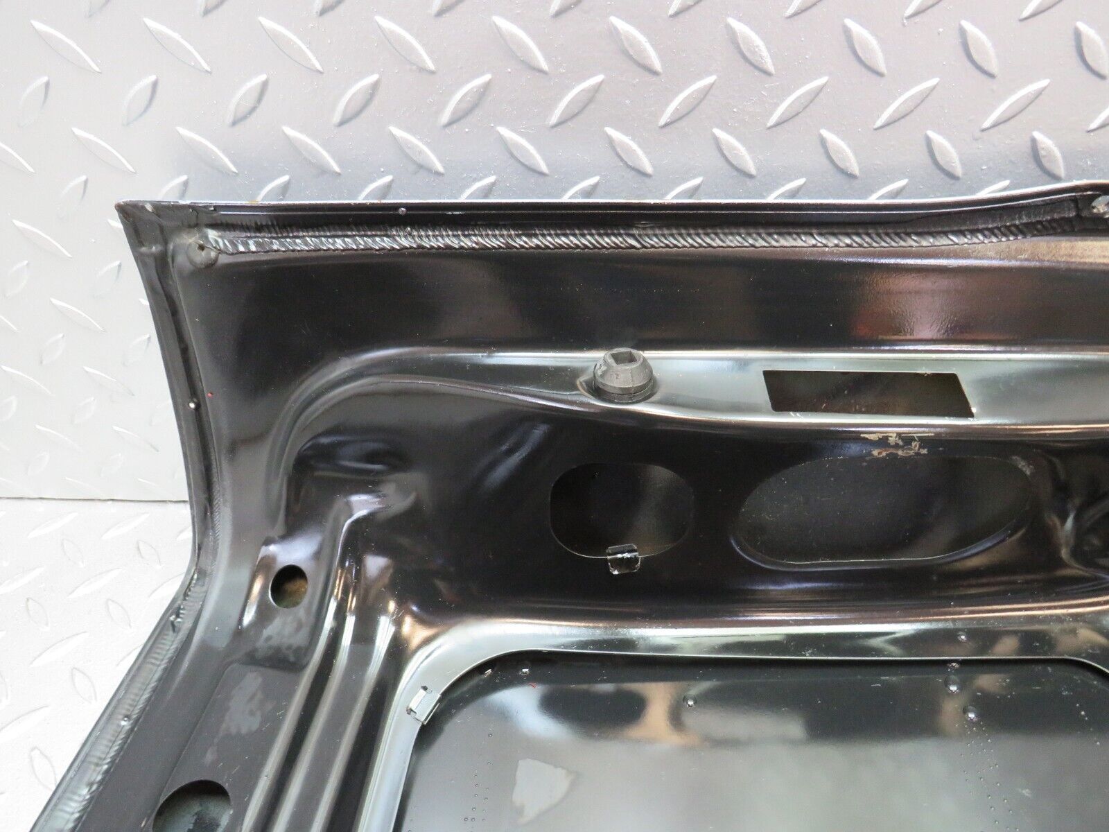 25230 Mercedes-Benz W201 190D Boot Lid Trunk Door