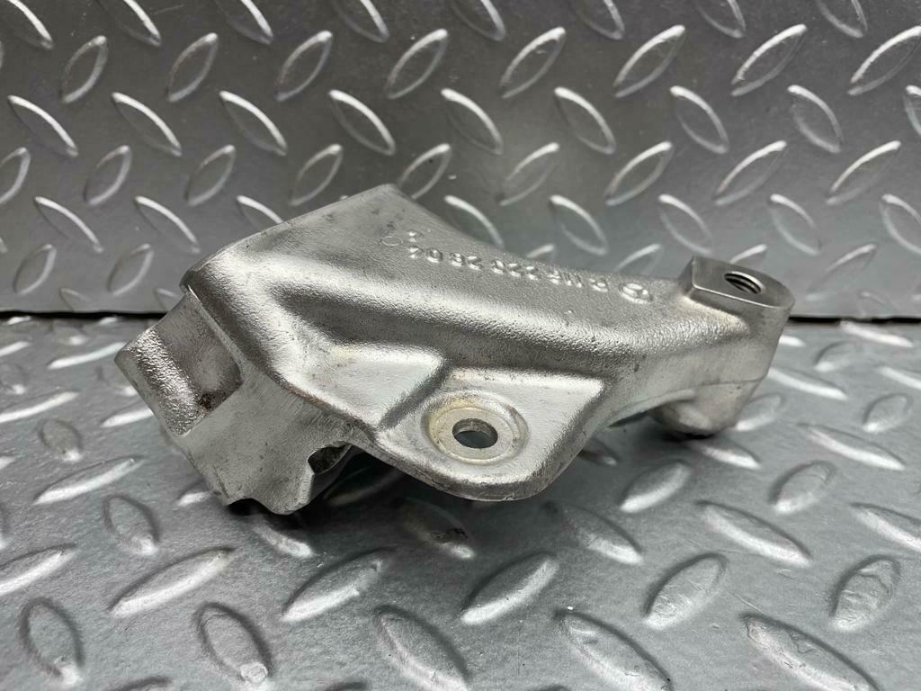 0218 Mercedes-Benz W116 350SE Engine Mount Bracket Right Side 1162232804