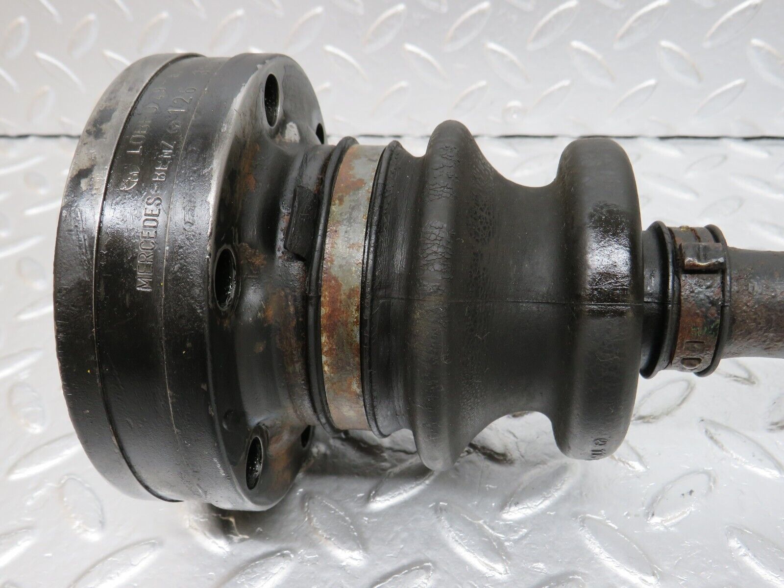 34665 Mercedes-Benz C126 380SEC Coupe Axle Shaft Drive Shaft 1263500410