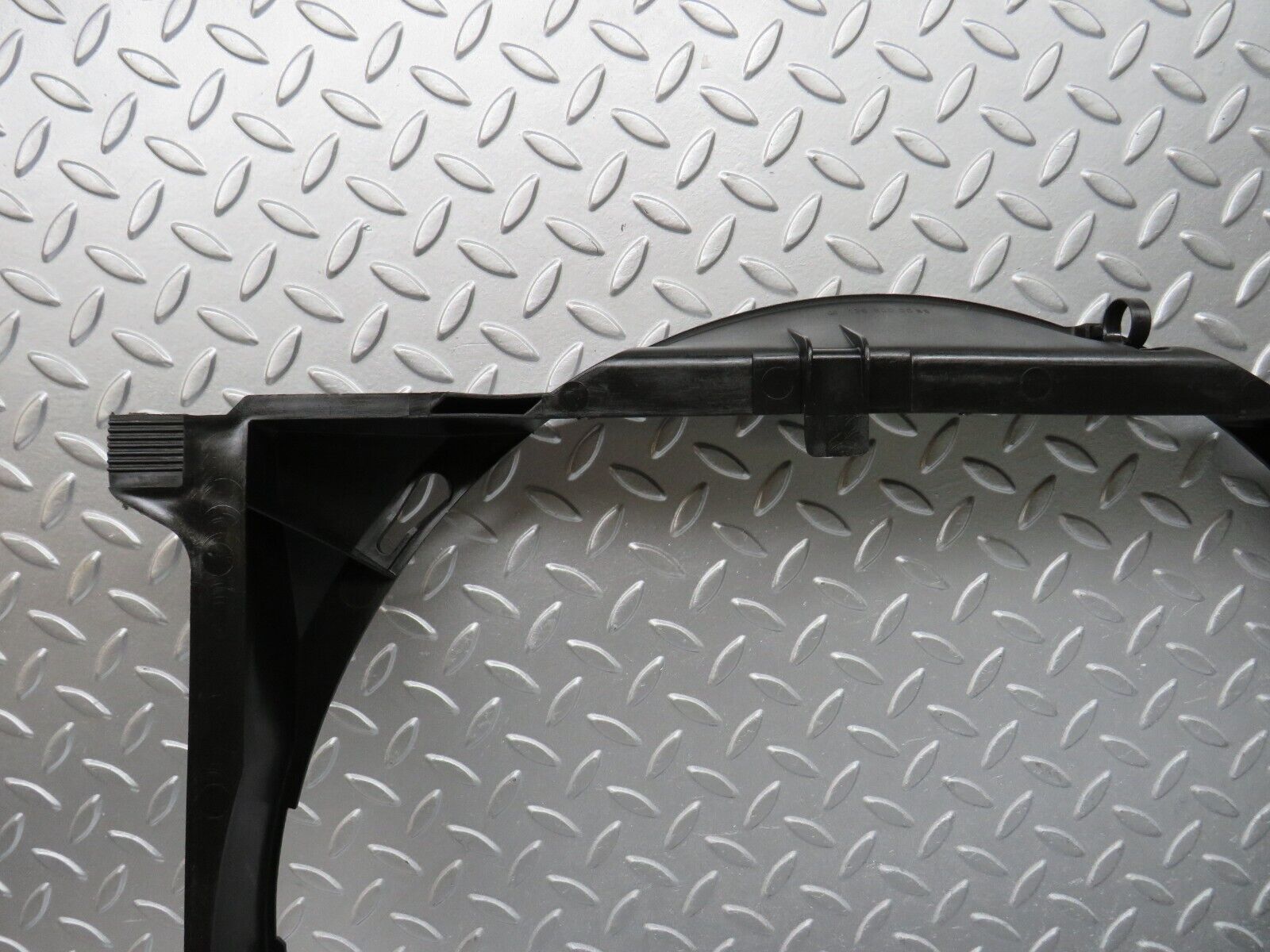 38232 Mercedes-Benz R129 280SL Coupe Radiator Fan Shroud Fan Cover 1295050055