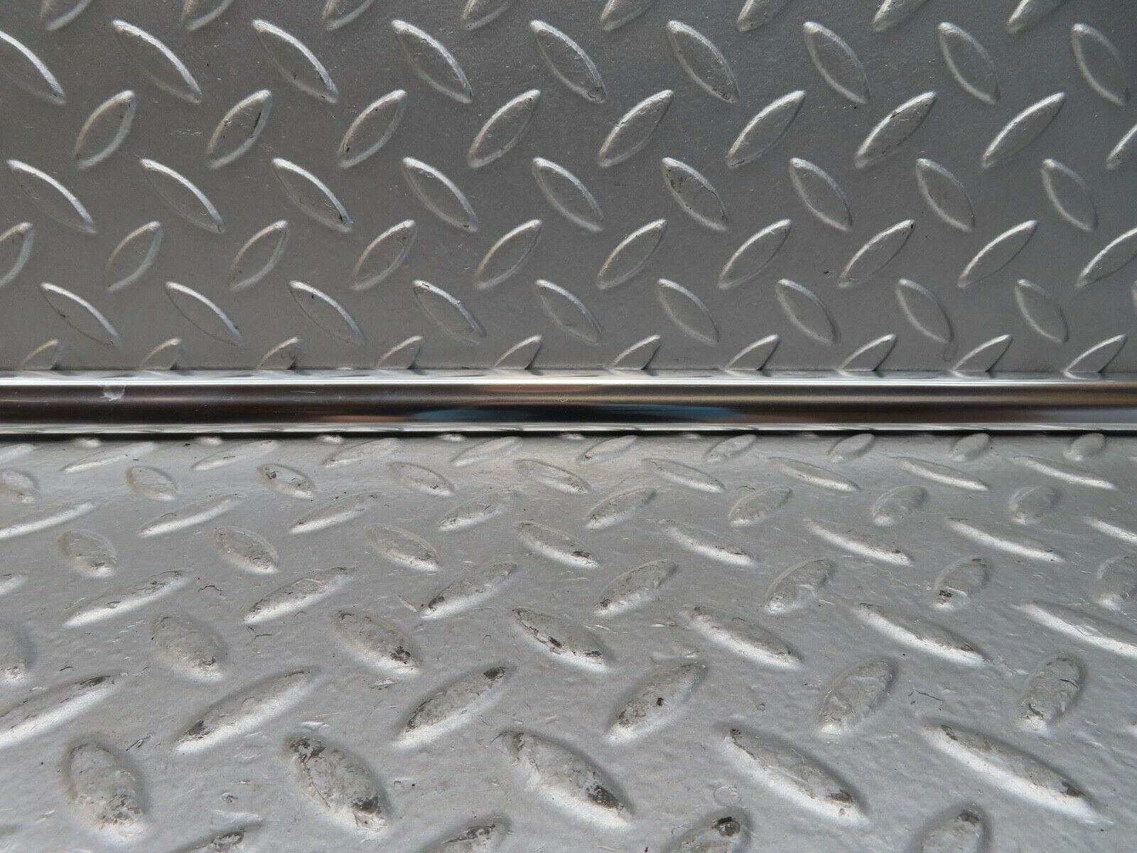 15444 Mercedes-Benz W123 230E Rear Right Door Chrome Moulding Trim