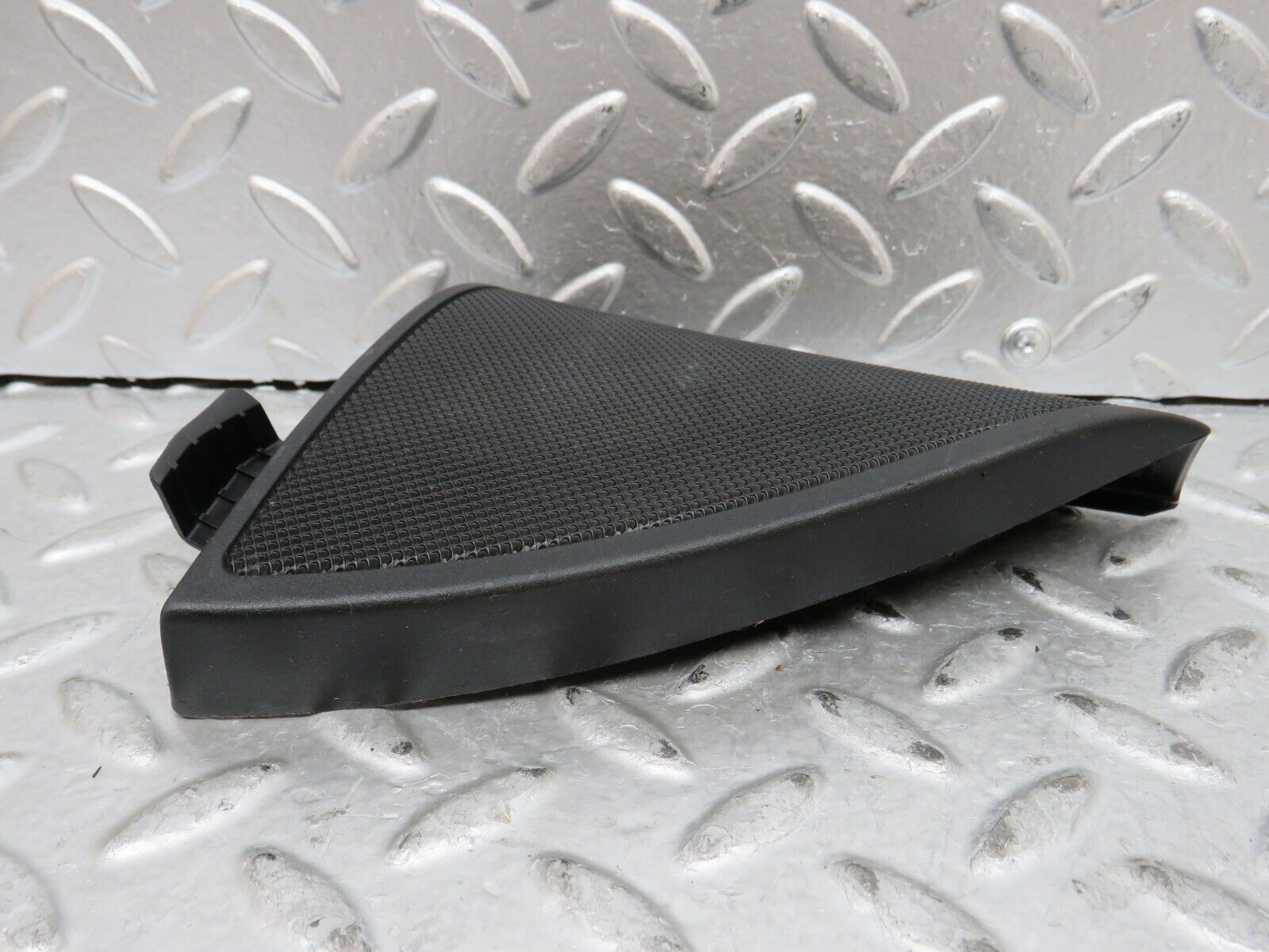 29092 Mercedes-Benz C124 320CE Coupe Front Left Door Speaker Cover 2047203948