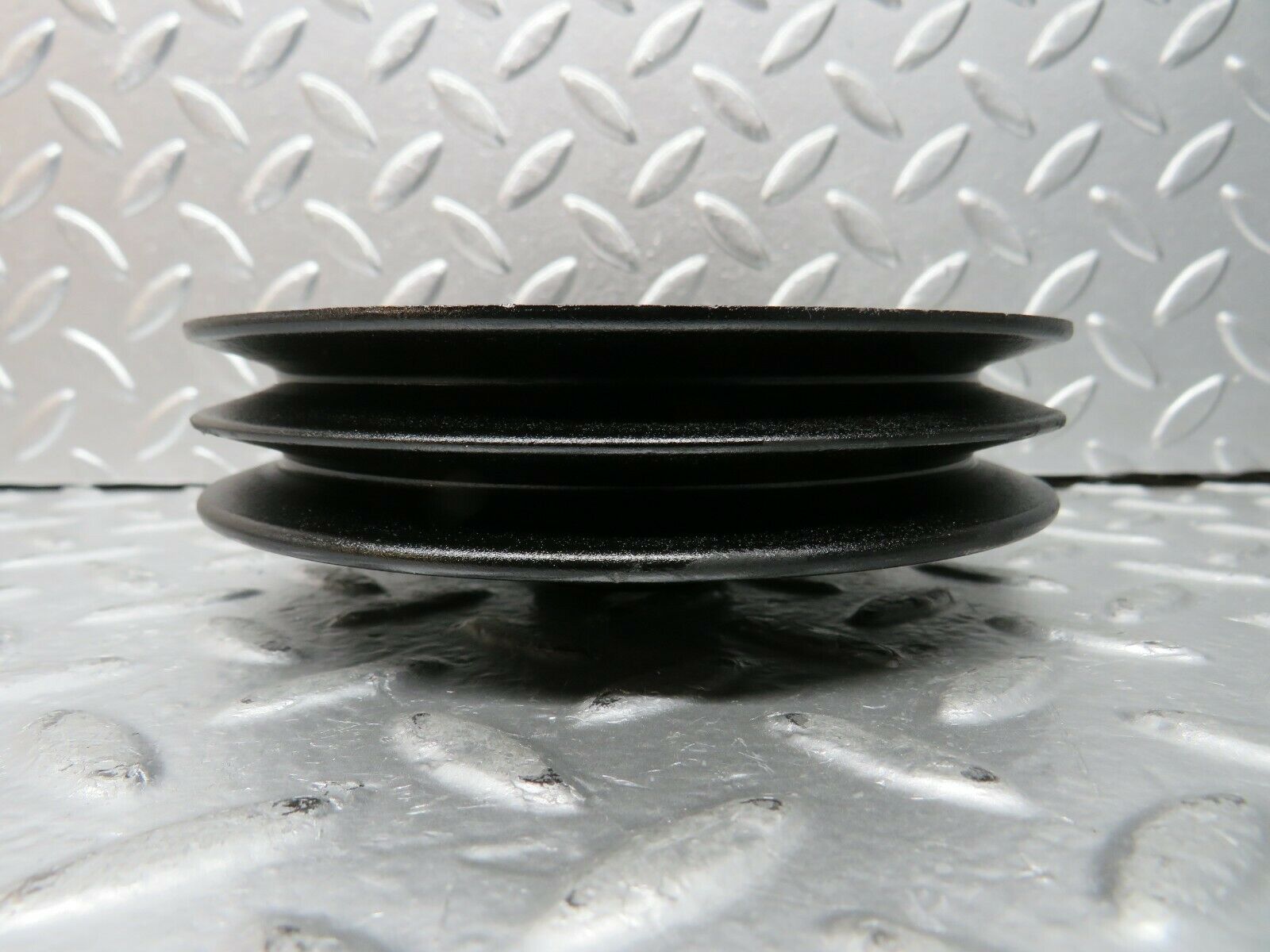 23370 Mercedes-Benz W116 350SE Power Steering Pump Pulley