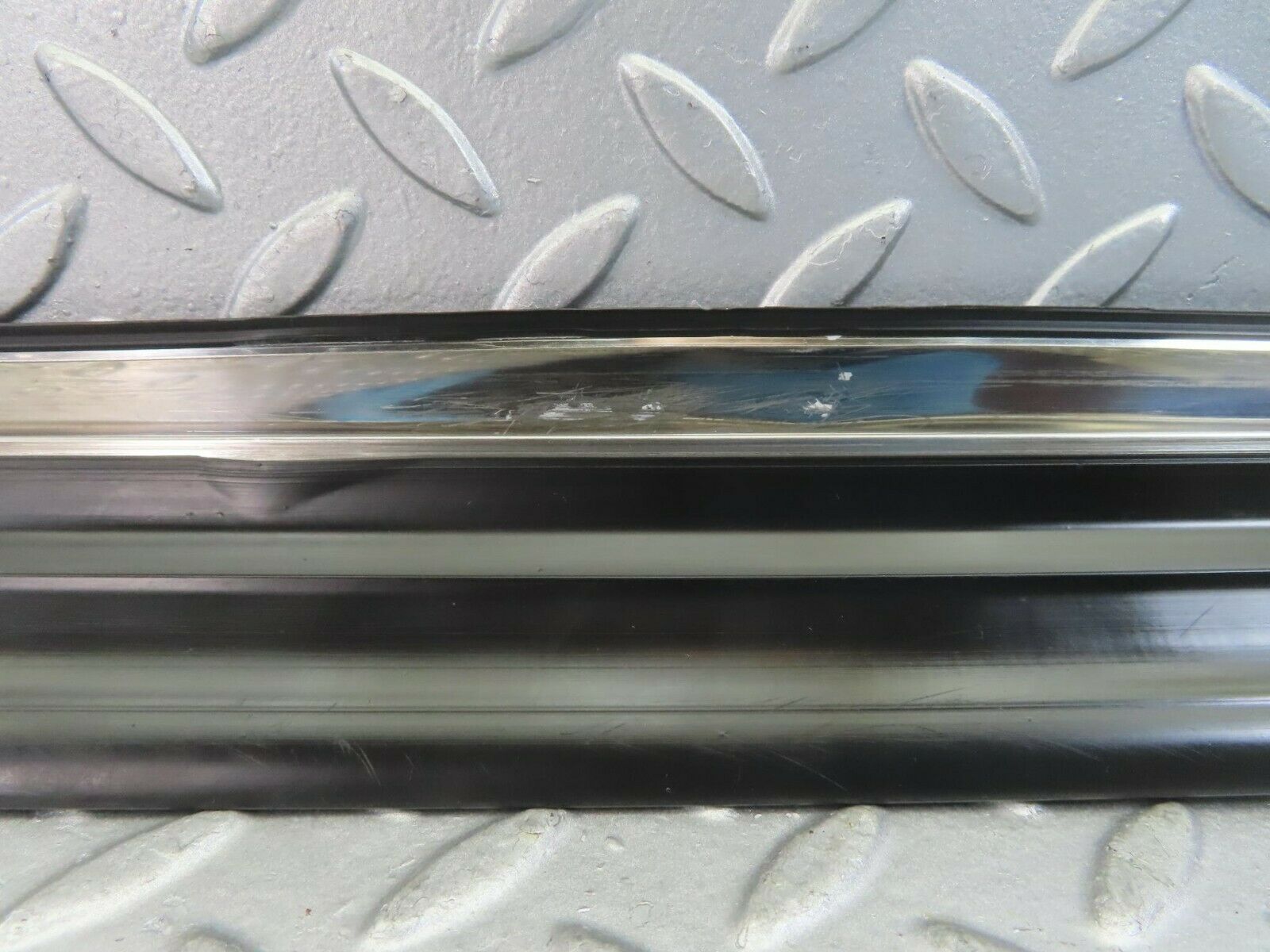 10282 Mercedes-Benz W123 Rear Left Door Lower Trim