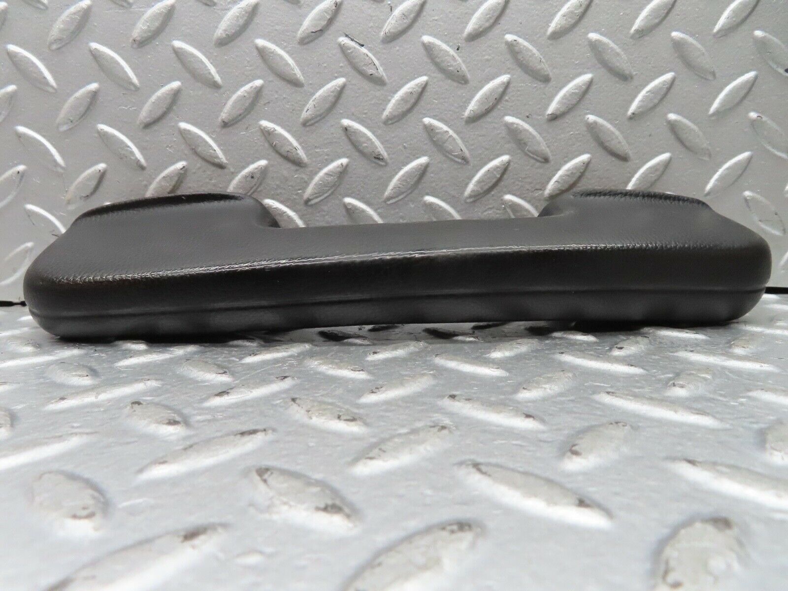 18927 Mercedes-Benz W115 Interior Door Handle Front Right Black