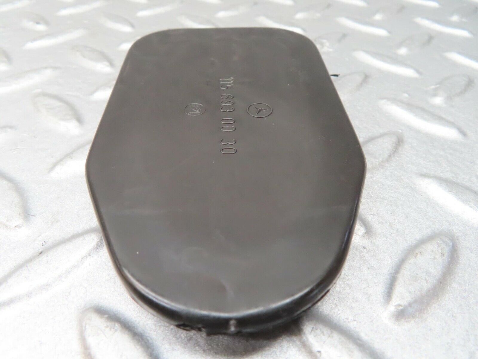 13497 Mercedes-Benz W123 200 Boot Trunk Access Cover Panel 1156930030