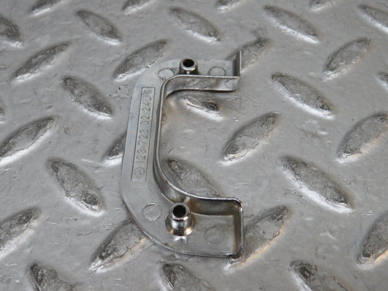 28800 Mercedes-Benz W123 230E Right Interior Chrome Door Latch Trim 1237230224