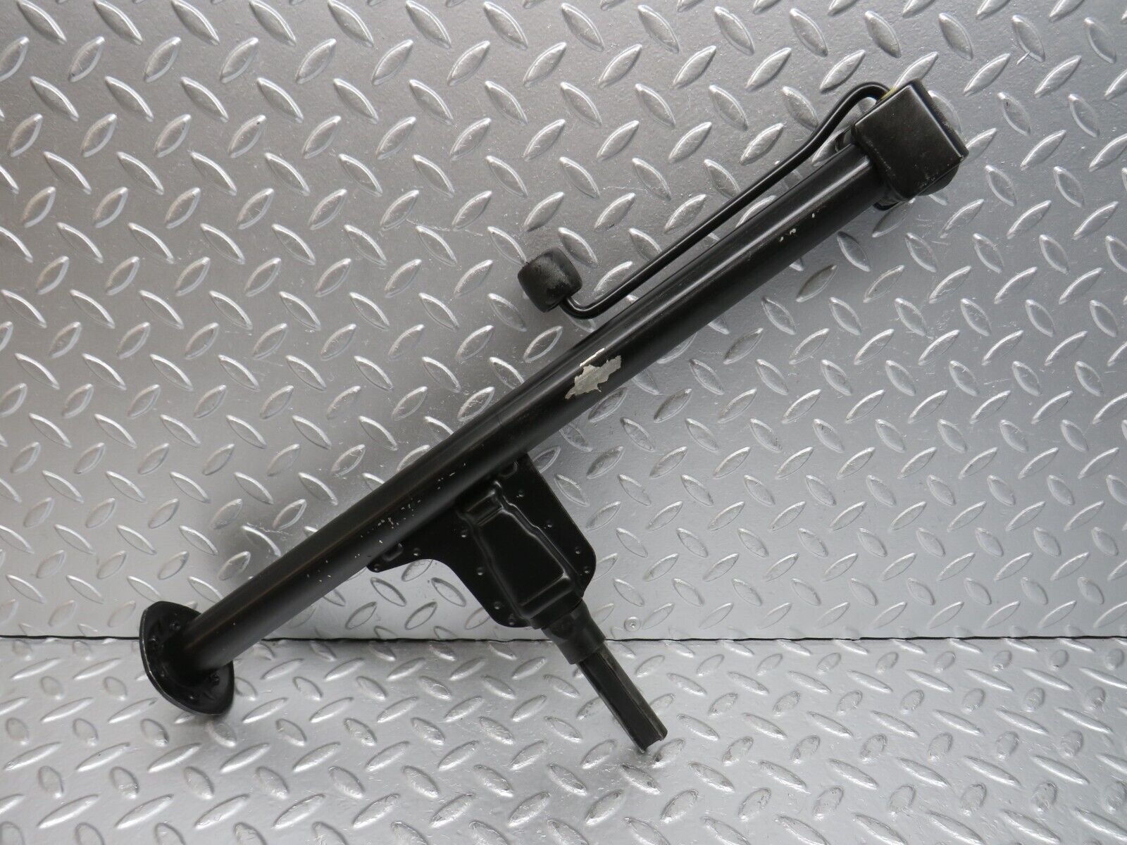 32552 Mercedes-Benz S124 300TE Wagon Car Jack 1245830115