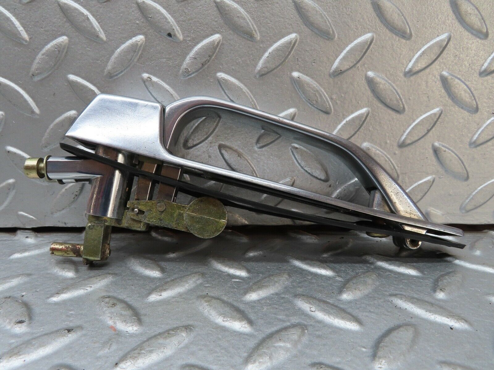 18795 Mercedes-Benz W116 Rear Exterior Chrome Door Handle 1167600059