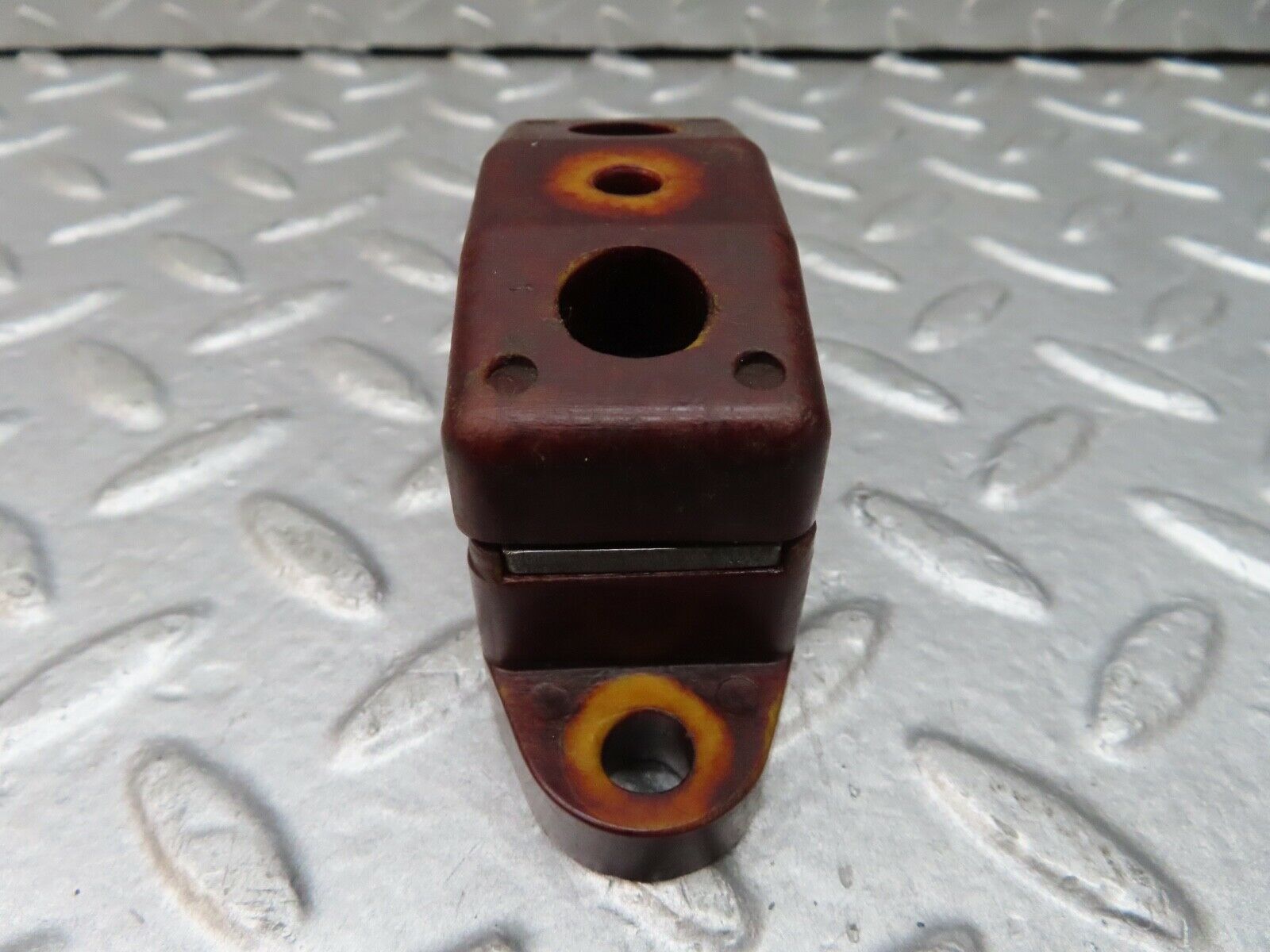 18265 Mercedes-Benz W111 220SE Coupe Fuel Injector Bracket