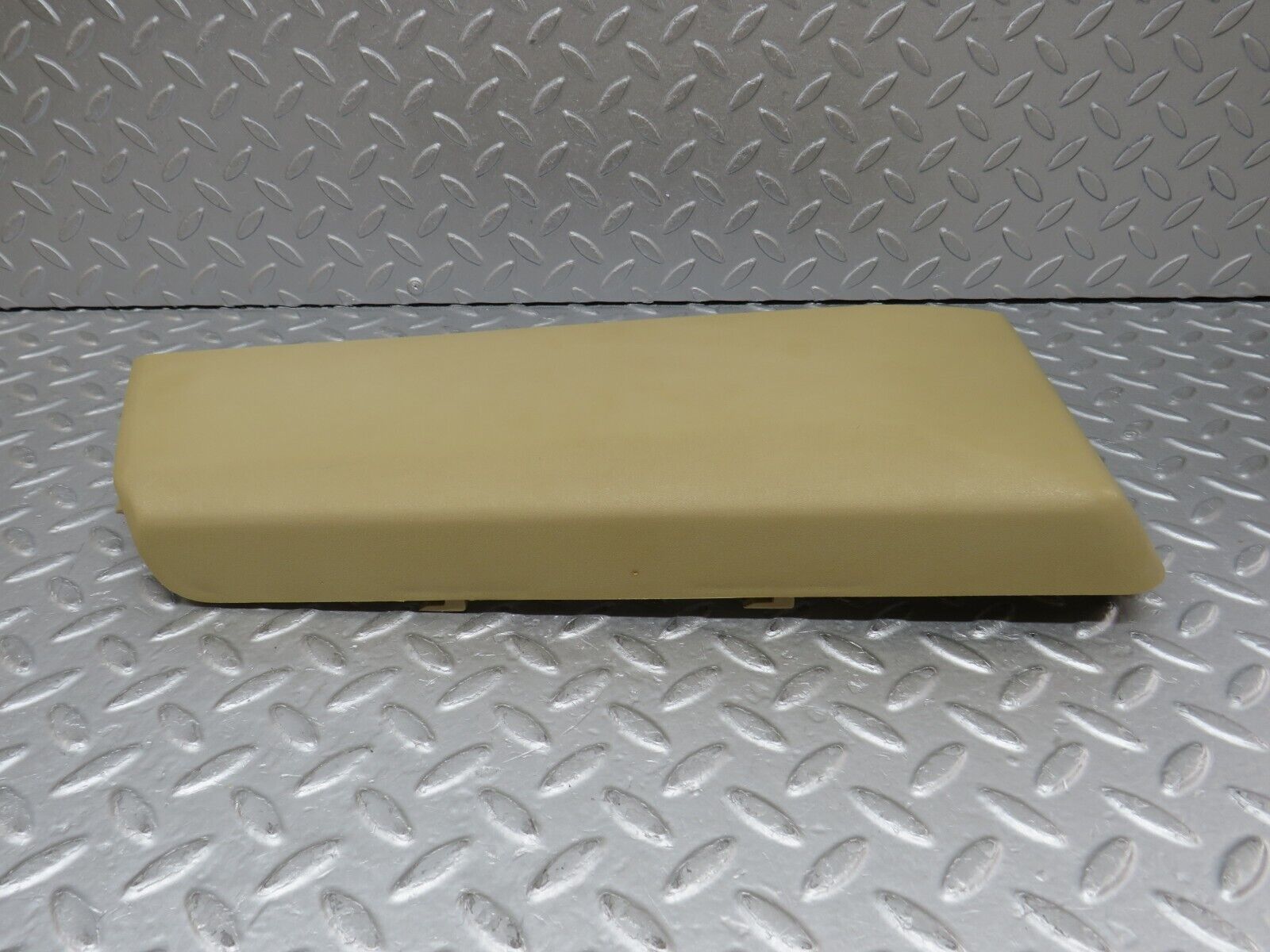 36589 Mercedes-Benz W201 190E 2.0L Front Left Door Pocket Beige 2017270164