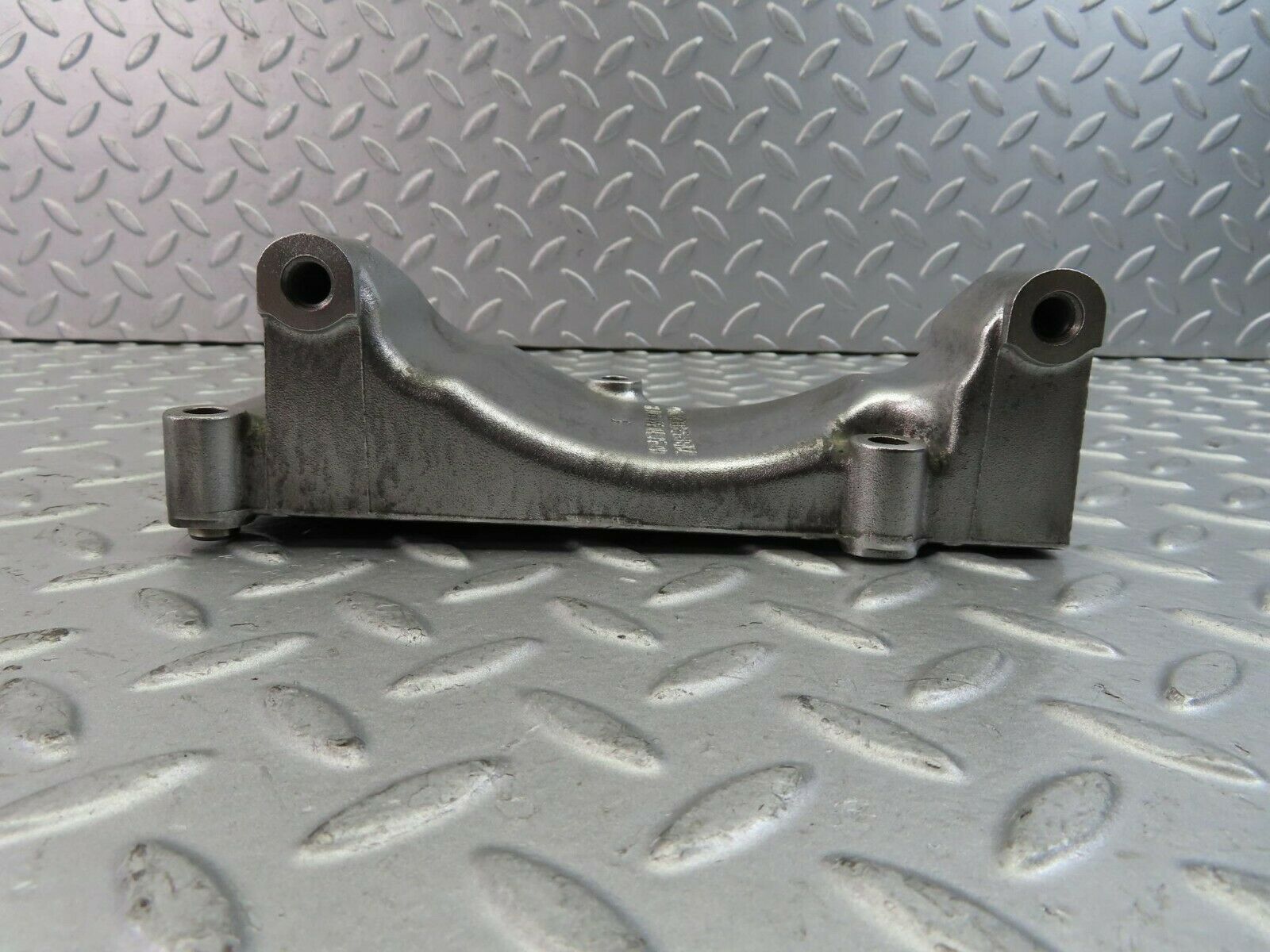 9431 Mercedes-Benz C124 300CE Coupe Alternator Mount Bracket 1031550435