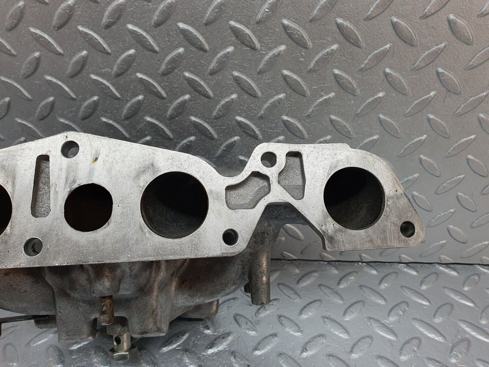 41582 Mercedes-Benz W124 200E Air Intake Manifold 1021411601 1021411319