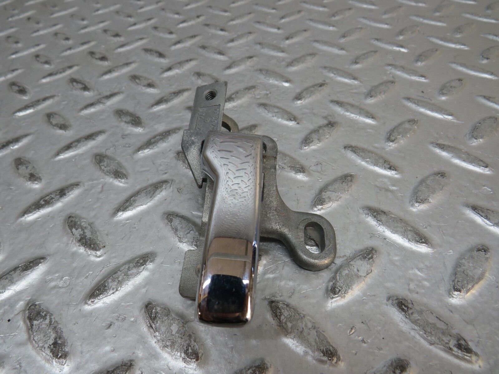 28806 Mercedes-Benz W123 230E Right Door Opener Door Handle 1237600261