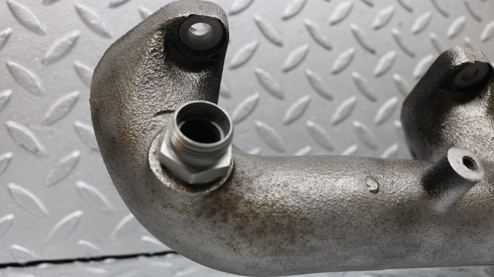 37250 Mercedes-Benz C126 420SEC Coupe Exhaust Manifold Left Side 1161422302