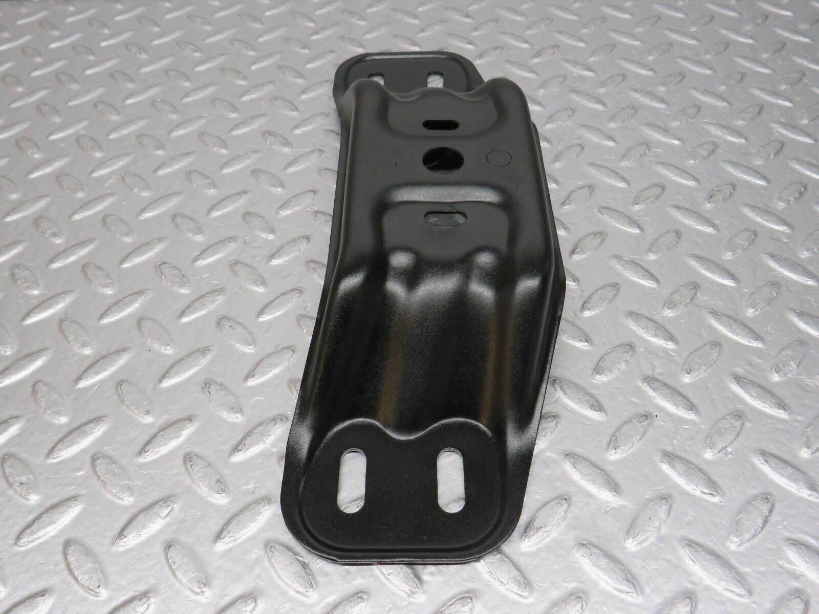 32544 Mercedes-Benz S124 300TE Wagon Gearbox Mount Bracket