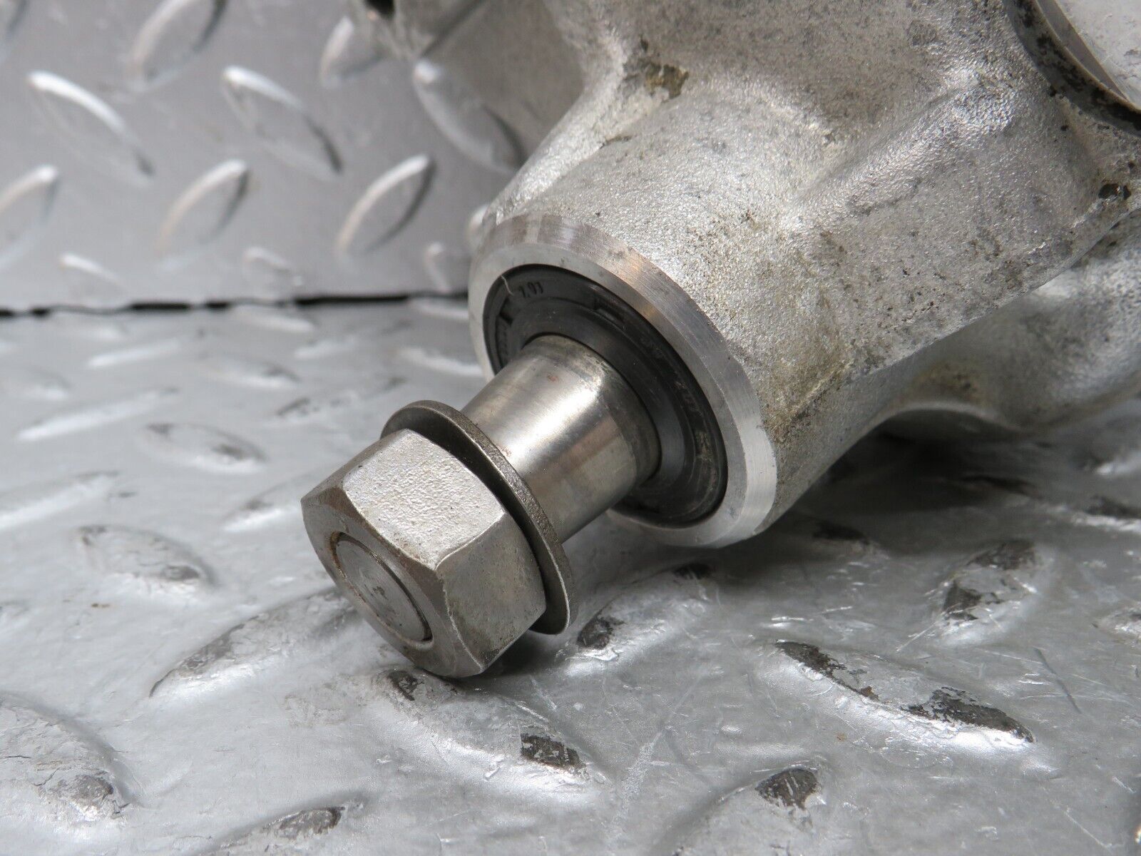 28706 Mercedes-Benz W123 230E Power Steering Pump 1264601380