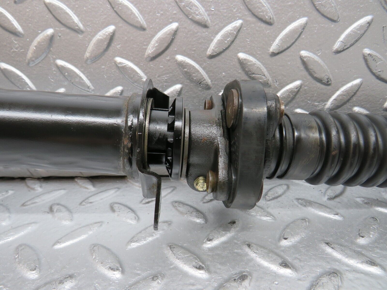 26762 Mercedes-Benz W123 240D Steering Column