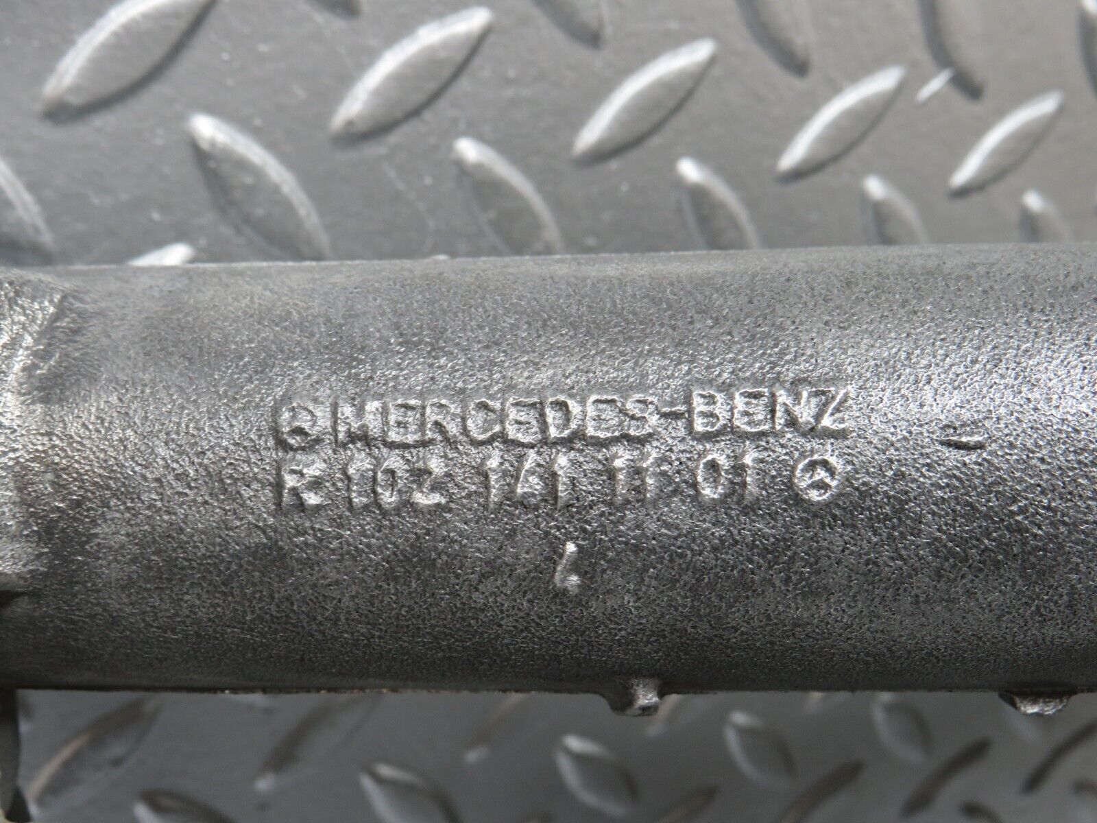 30796 Mercedes-Benz W201 190E 2.0L Intake Manifold 1021411101