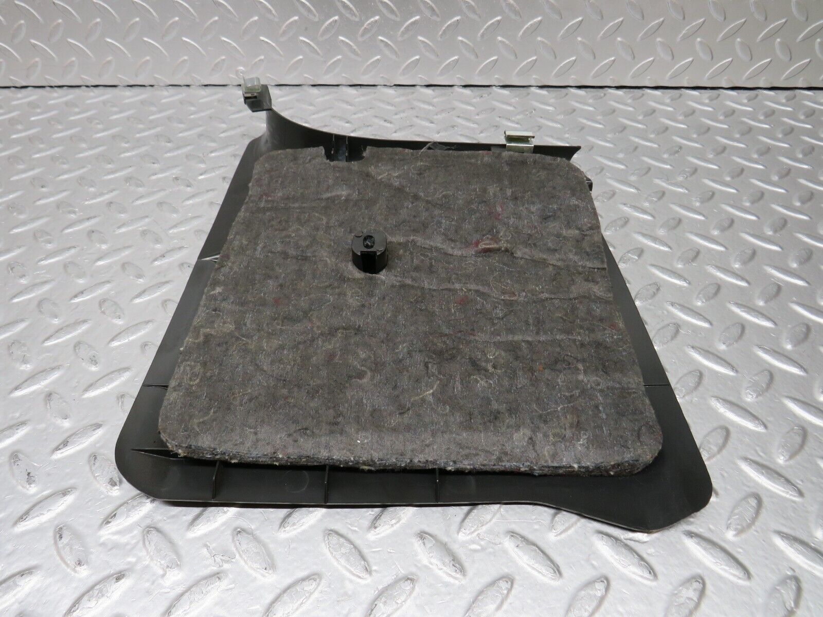 34981 Mercedes-Benz W210 320E Front Right Kick Panel