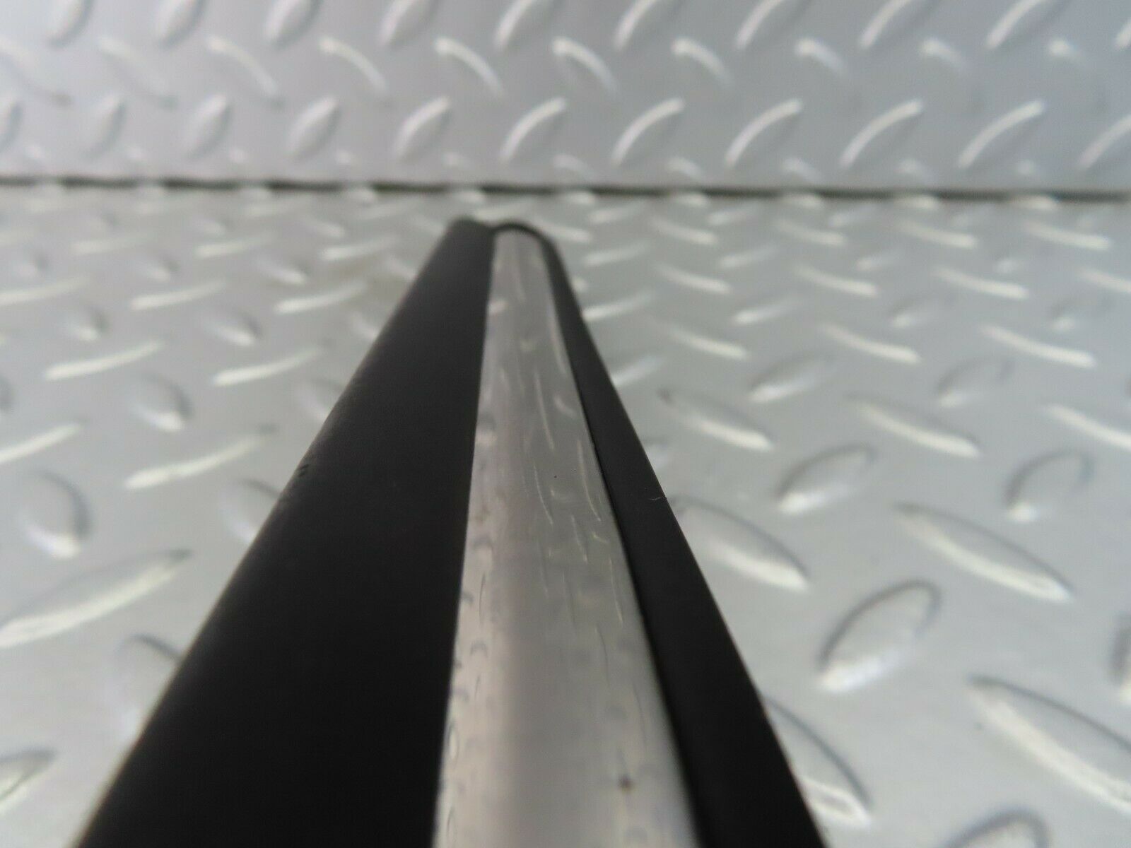 7254 Mercedes-Benz W116 450SE Centre Door Chrome Trim Rear Left