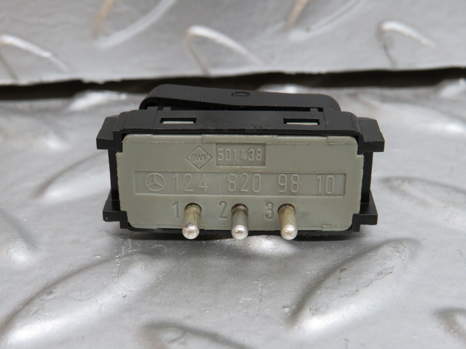 29180 Mercedes-Benz C124 320CE Coupe Interior Dome Light Switch 1248209810