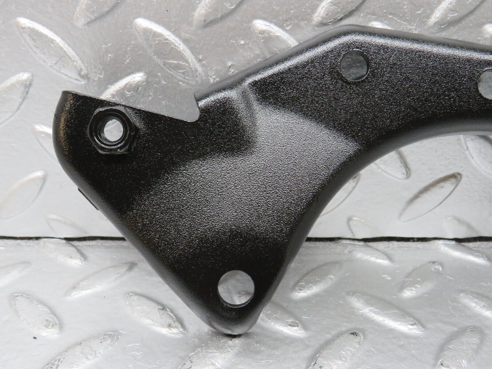 33773 Mercedes-Benz W201 190E 2.0L Alternator Generator Bracket