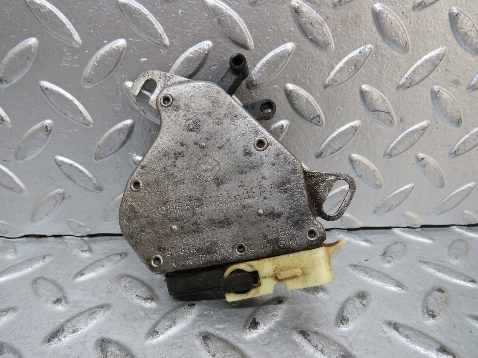 29208 Mercedes-Benz W123 280E Reverse Light Switch 1235401945 1235450142