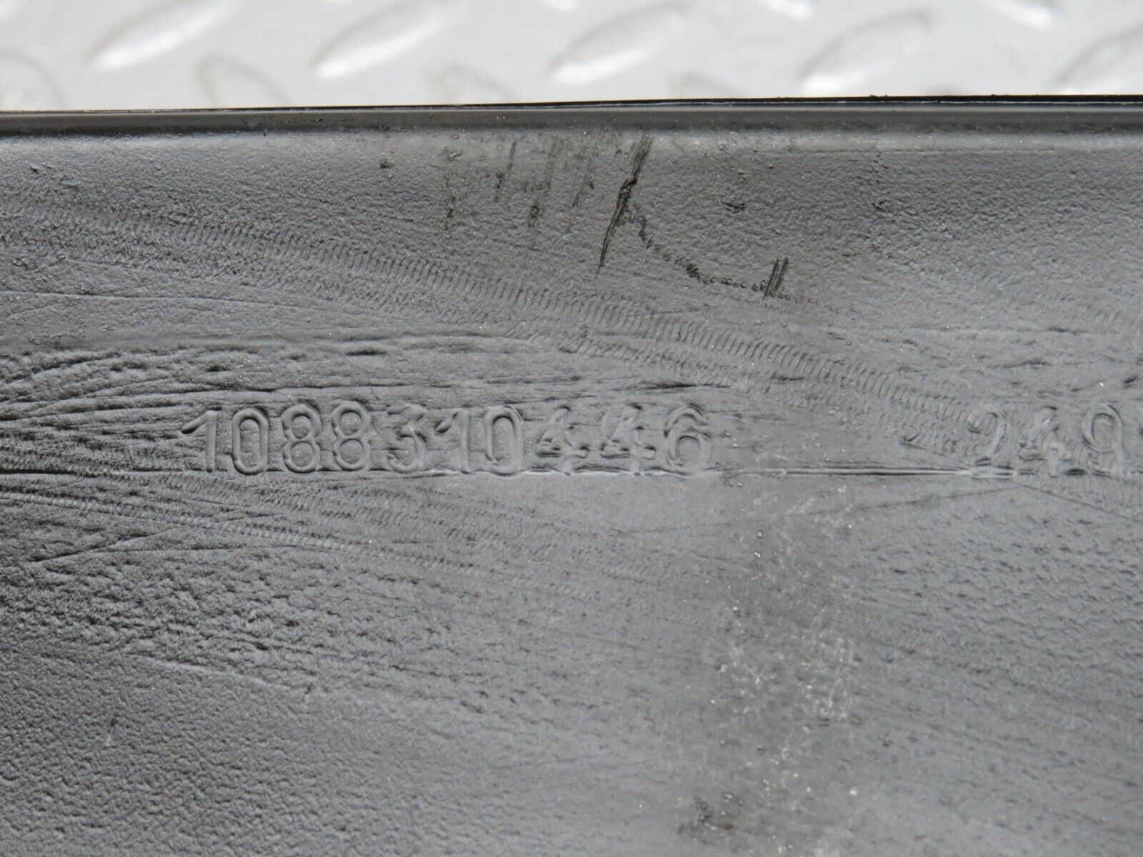 0237 Mercedes-Benz W108 280SE Air Duct Vent 1088310446