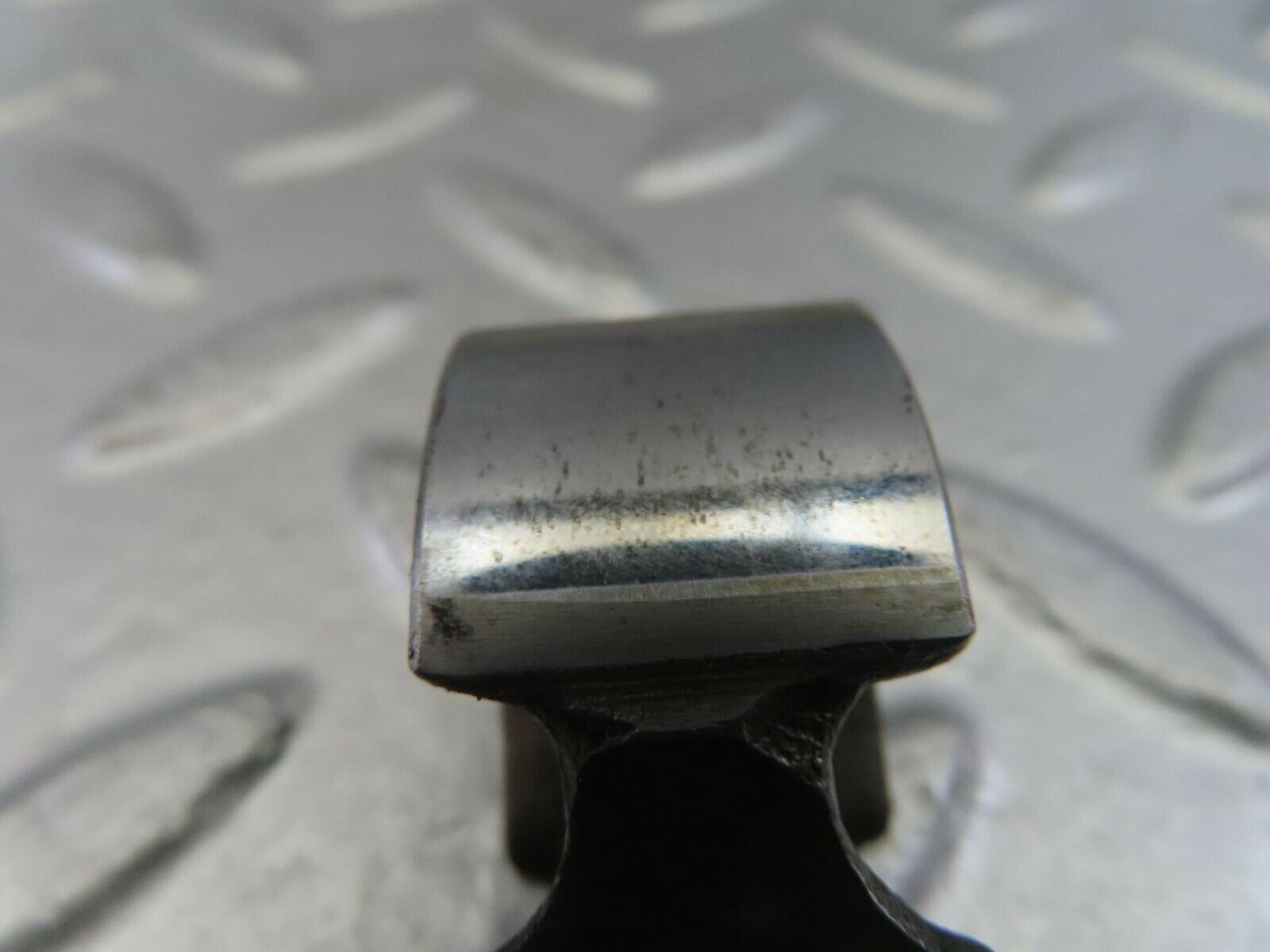 9861 Mercedes-Benz C123 280CE Coupe Valve Rocker Arm With Retaining Spring