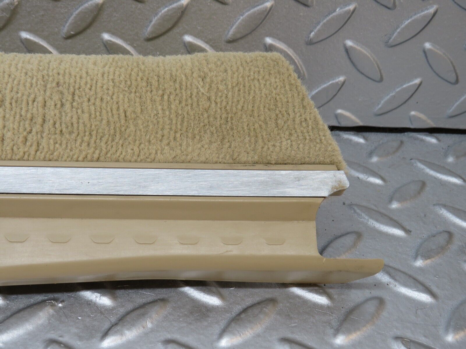38285 Mercedes-Benz R129 280SL Coupe Left Door Sill Cover Beige 1296800135