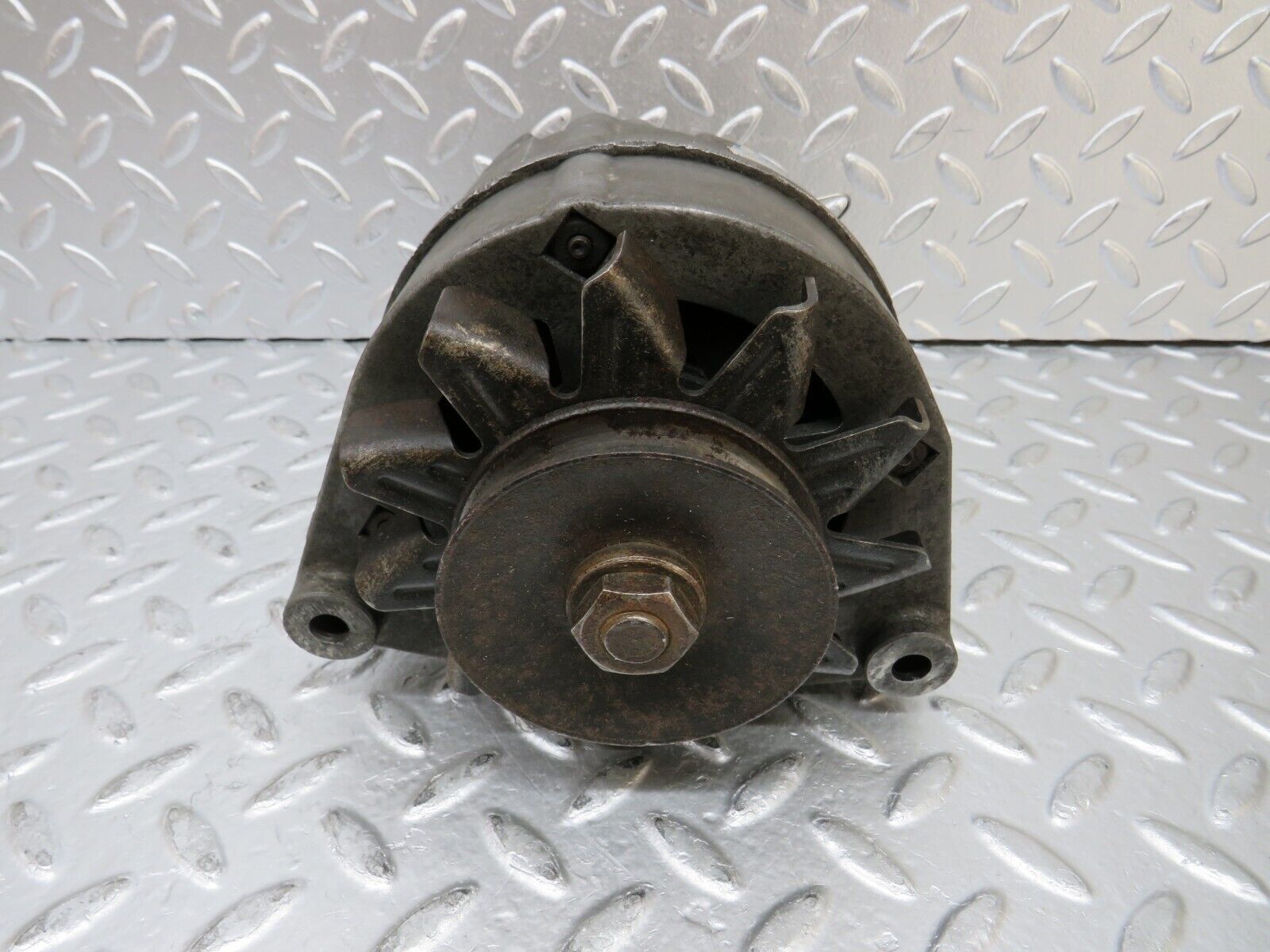 26952 Mercedes-Benz W123 240D Alternator Generator 0310024062