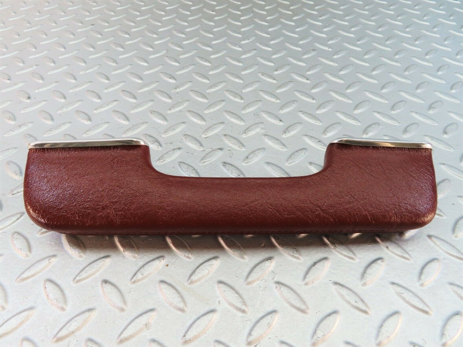 7584 Mercedes-Benz S123 230TE Wagon Interior Door Handle Rear Left 1239701901