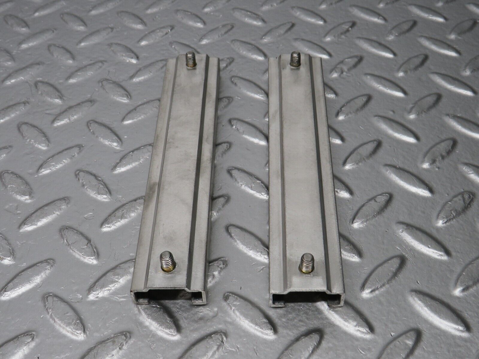 30920 Mercedes-Benz W201 190E 2.0L Window Holder Regulator Accessories