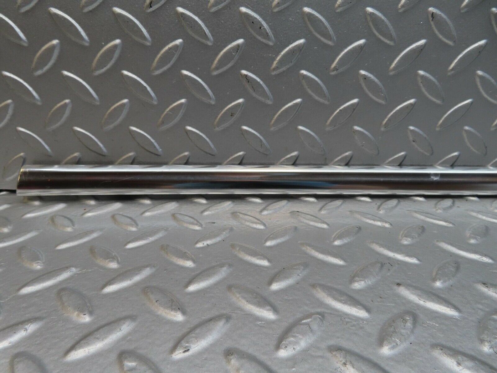 15444 Mercedes-Benz W123 230E Rear Right Door Chrome Moulding Trim