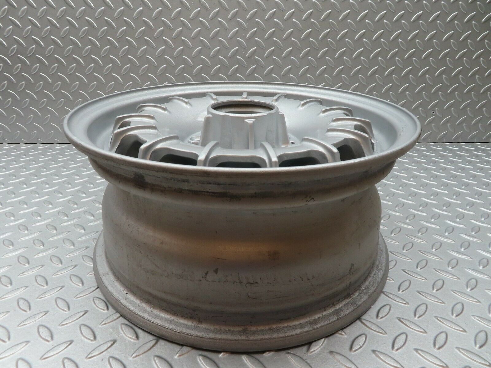 3853 Mercedes-Benz Alloy Wheel Mexican Hat 6Jx14H2 ET30 1084000902