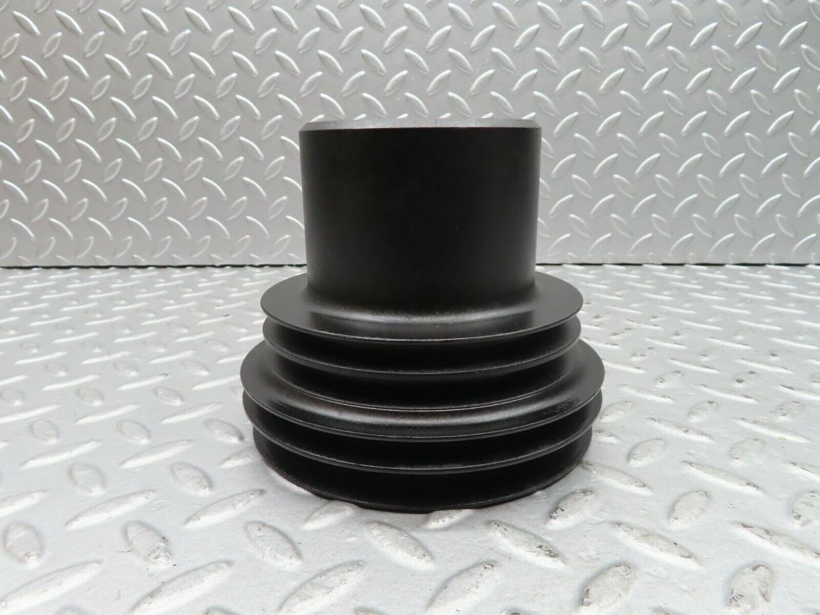 16633 Mercedes-Benz C107 380SLC Crankshaft Pulley