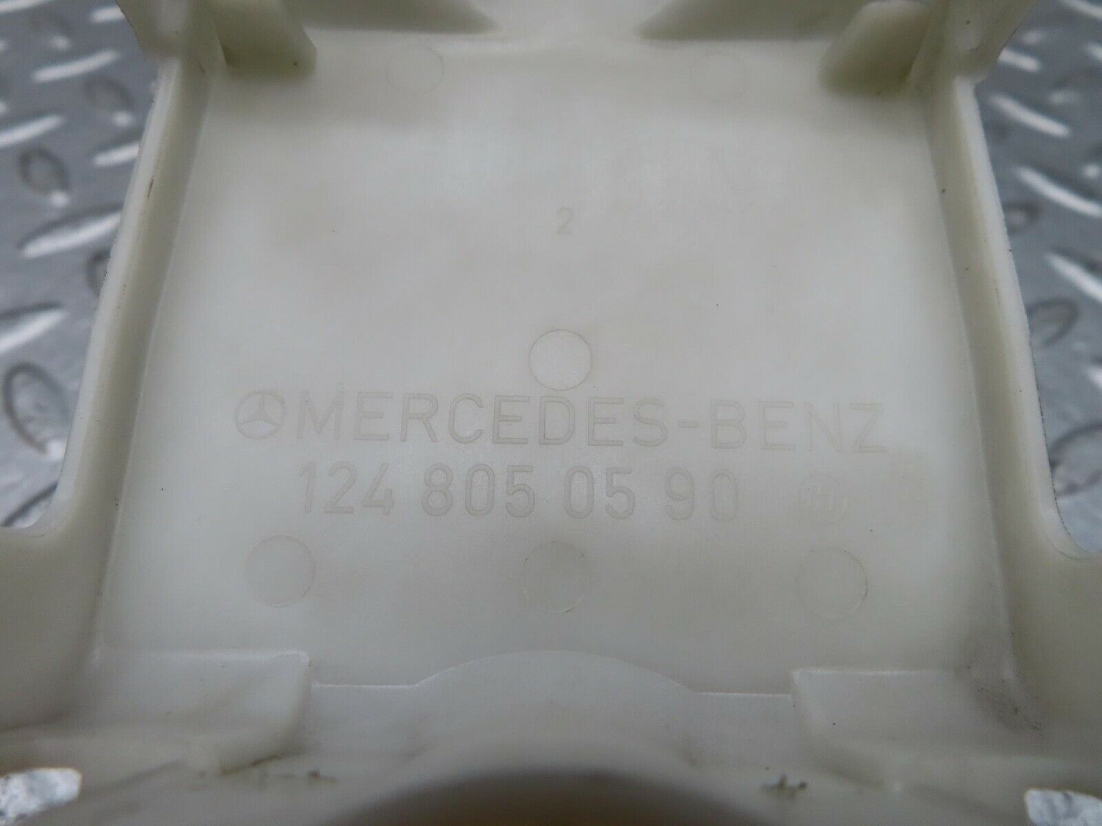 16222 Mercedes-Benz W124 260E Rear Door Lock Vacuum Actuator Cover 1248050590